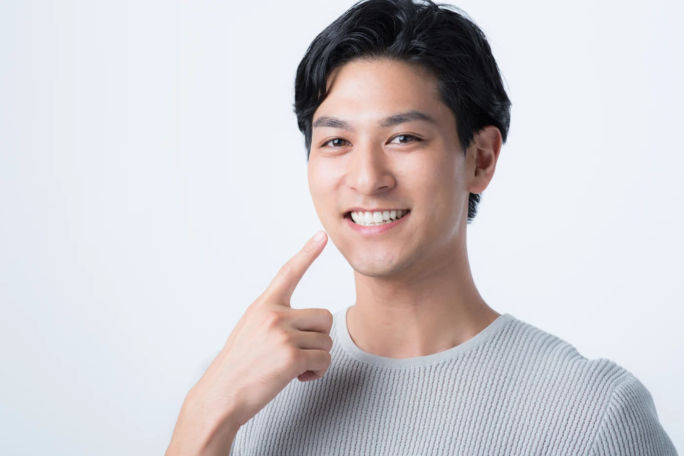 歯の噛み合わせ、正しい位置はどこ?セルフチェックと矯正での改善方法【日本歯科静岡院長が解説!】の参考画像
