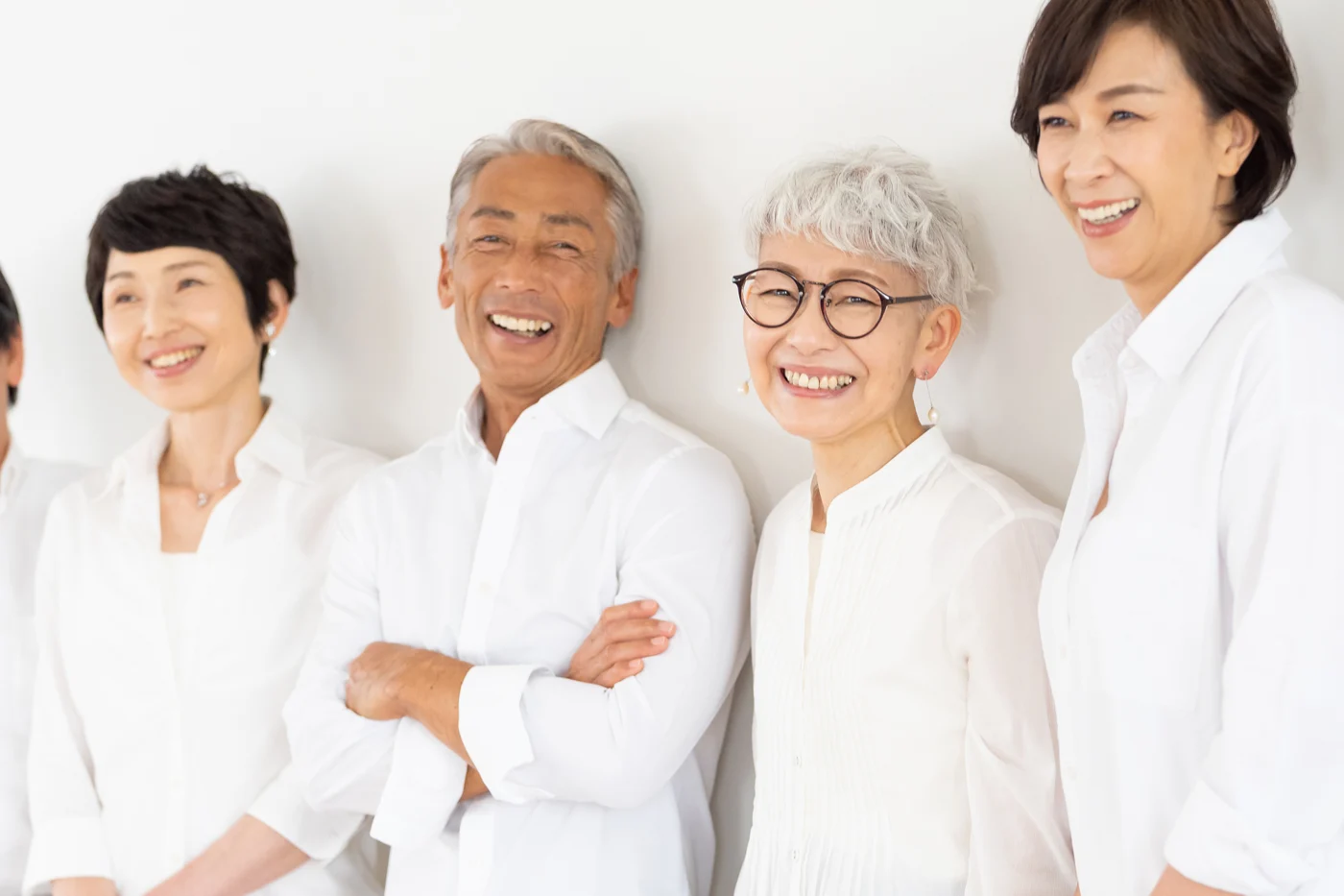 60代からの歯列矯正で後悔しないために!成功のためのポイントを解説【日本歯科札幌院長が解説!】の参考画像