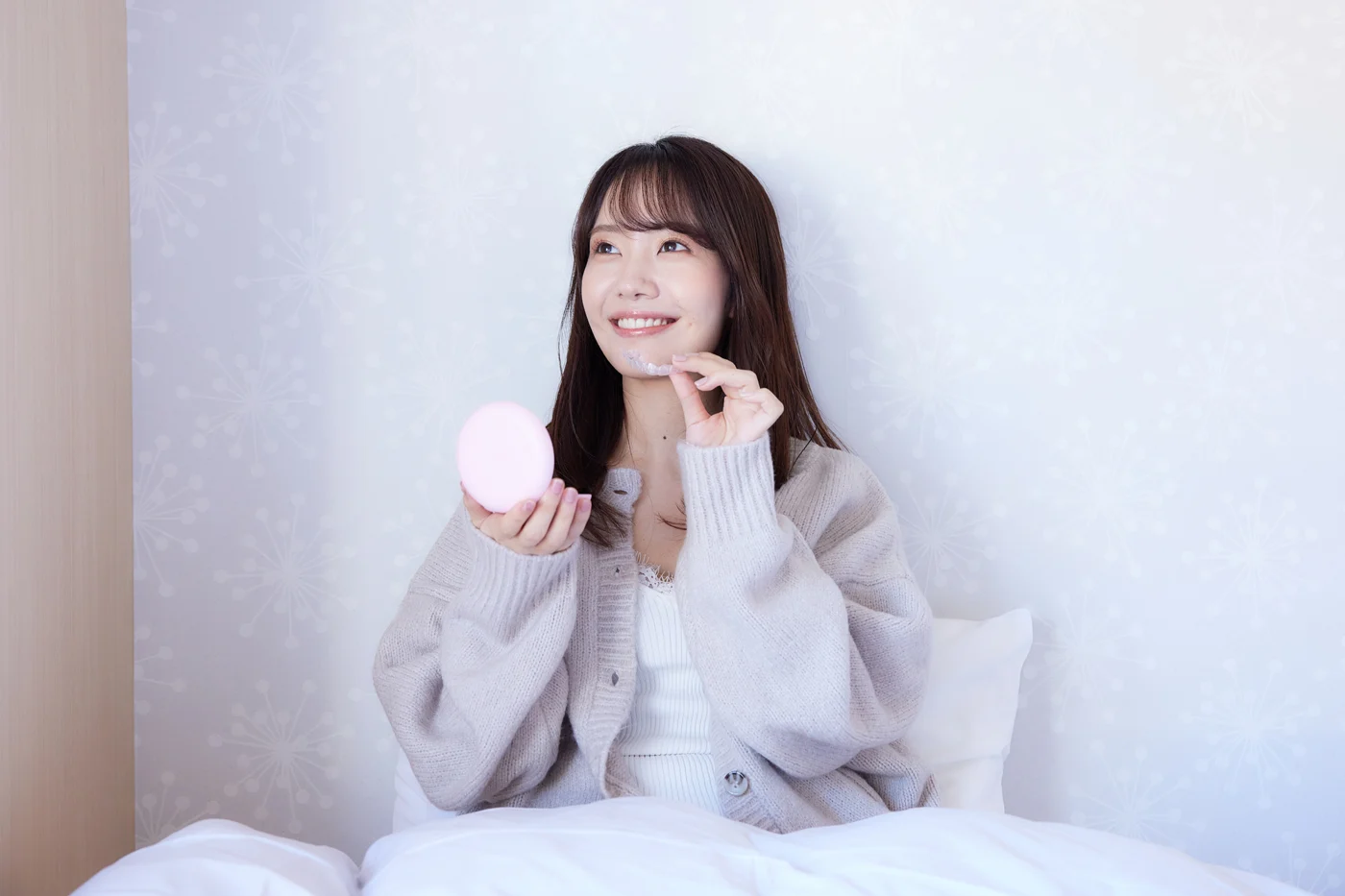 リテーナーを夜だけつけるのはいつから?マウスピース矯正の効果を維持するコツ【日本歯科グループが解説!】の参考画像