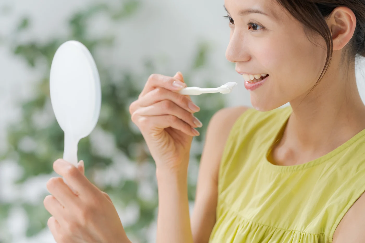 矯正中の正しい歯磨き方法:コツと気をつけたいポイントを解説【静岡歯科が解説!】の参考画像