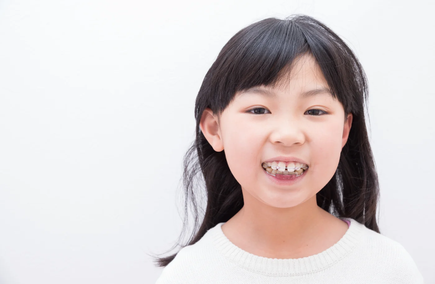 子供の歯列矯正で「やらなきゃよかった」と後悔しないために【日本歯科静岡院長が解説！】の参考画像